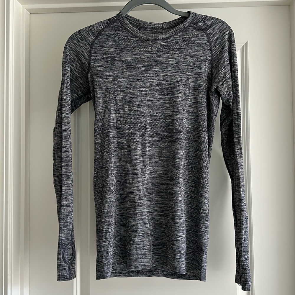 Lululemon long sleeved swiftly tech. Size 4